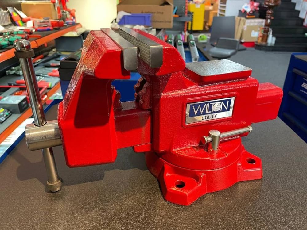 Wilton Utility Bench Vise, 5-1/2" Jaw Width, 5" Jaw Opening, 3-1/4" Throat (Model 675U)