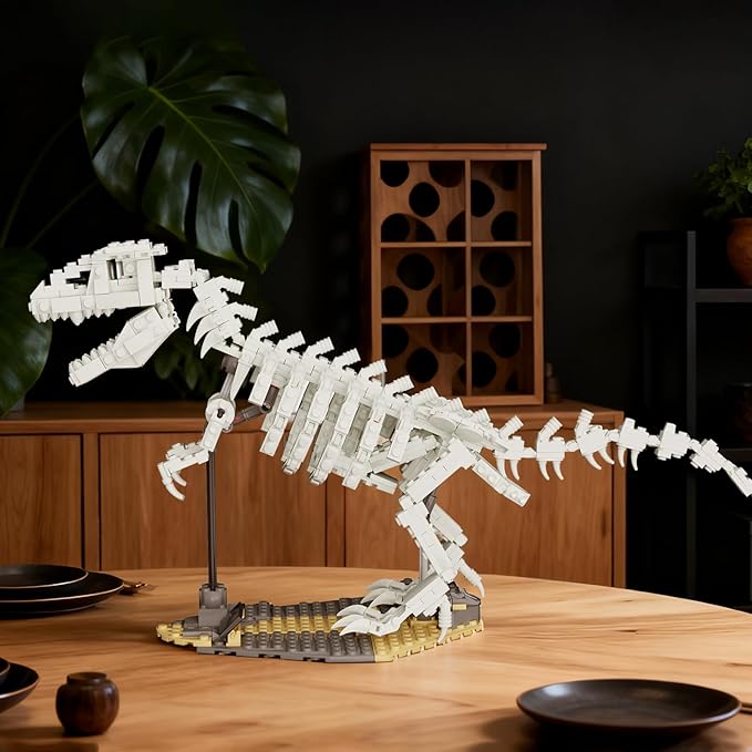 FERURE Dinosaur Fossils Building Set Creative Tyrannosaurus Skeleton Building Toys with Bracket for Boys & Girls 14+ Dino Toys Glow in The Dark Office/Home Decoration (435 Pieces)