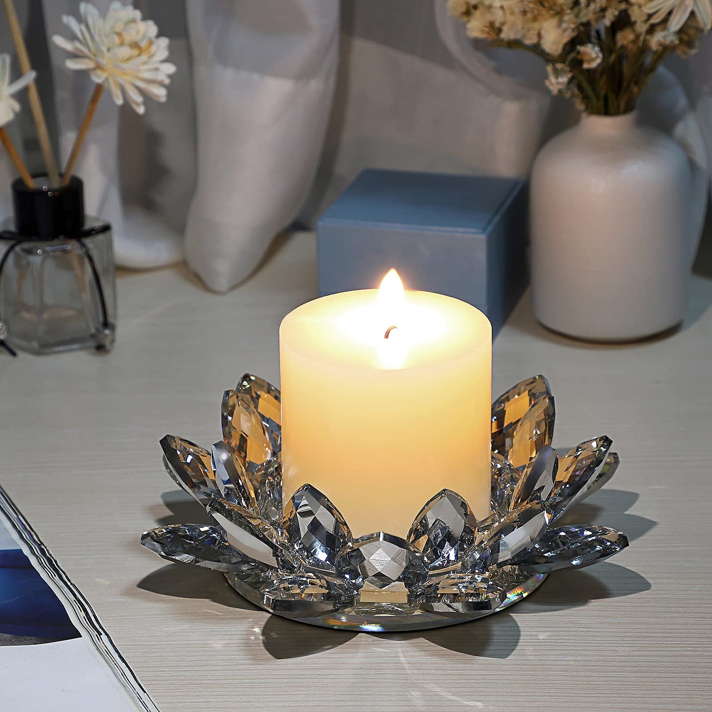 OwnMy Crystal Lotus Flower Candle Holder for Pillar Candle up to 3", Decorative Glass Lotus Petal Votive Candle Holder Tea Light Holder Candle Stand Candle Lamps for Home Decor Wedding Party (Clear)
