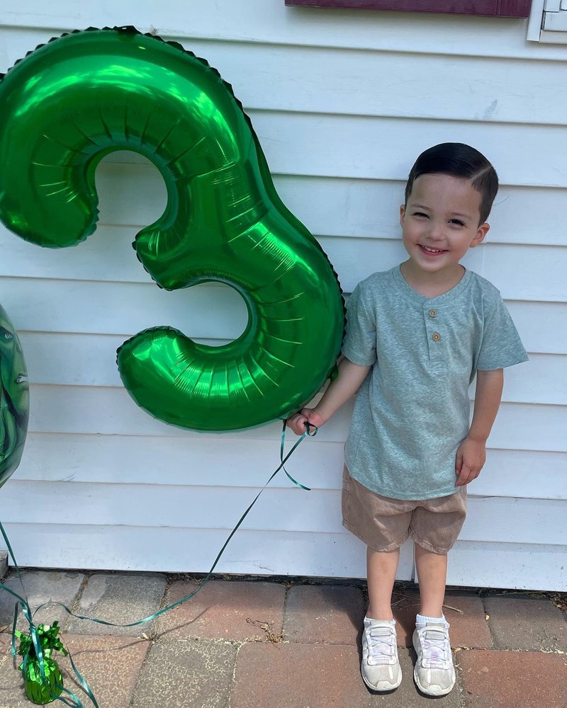 Dark Green Number 18 Balloon 40 Inch, 18th Birthday Party Decorations for Children, Giant 18 Foil Balloon for Party Supplies