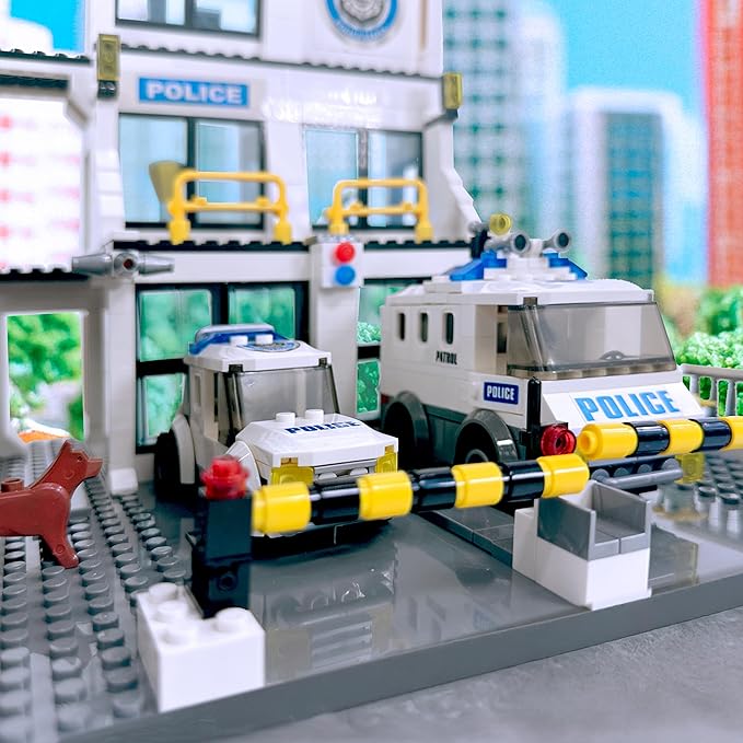 General Jim's Police Station and Jail Building Blocks Set - Multi-Level City Set with Police Vehicles Guard Lookout and Command Center - Compatible with Major Brick Building Brands