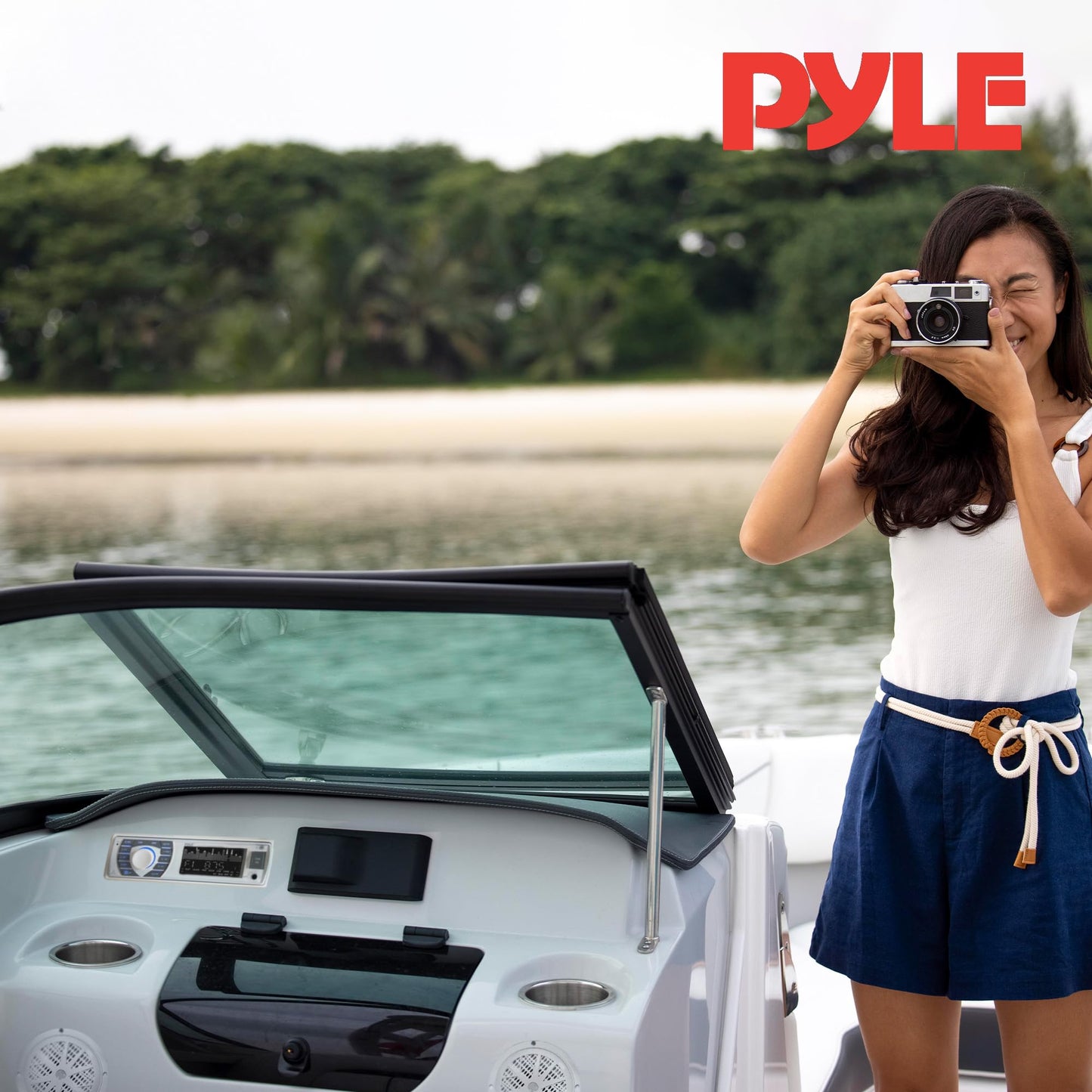 Pyle Marine Receiver & Speaker Kit - In-Dash LCD Digital Stereo Built-in Bluetooth & Microphone w/ AM FM Radio System 5.25’’ Waterproof Speakers (2) MP3/USB/SD Readers & Remote Control - PLMRKT36WT