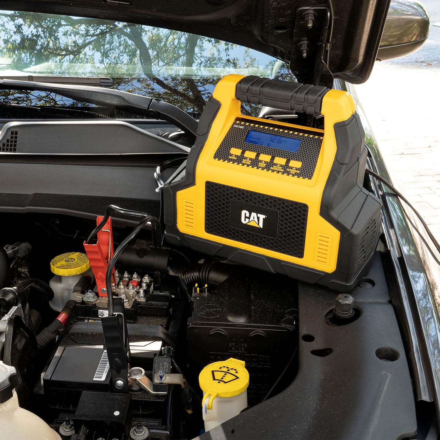 Caterpillar CBC100E Professional 25 Amp Battery Charger, 3 Amp Battery Maintainer with 100 Amp Engine Start