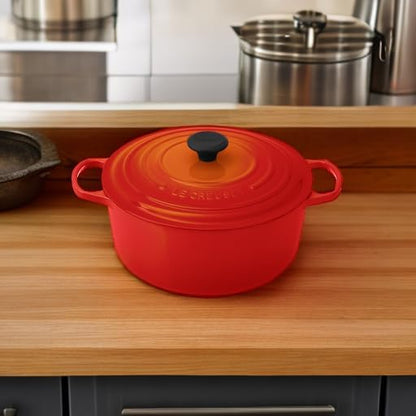 Le Creuset Enameled Cast Iron Dutch Oven - 7.25 Qt. | Signature Round in Flame Color
