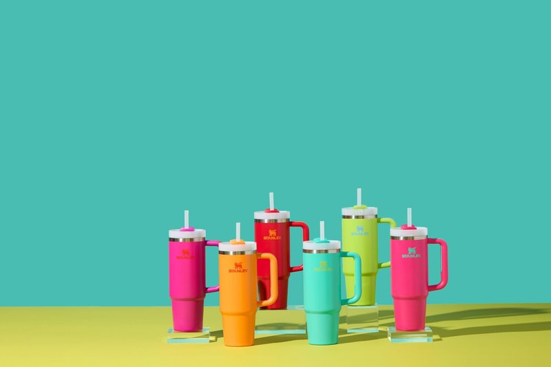 Stanley Quencher H2.0 Tumbler with Handle and Straw 30 oz | Flowstate 3-Position Lid | Cup Holder Compatible for Travel | Insulated Stainless Steel Cup | BPA-Free | Tropical Teal