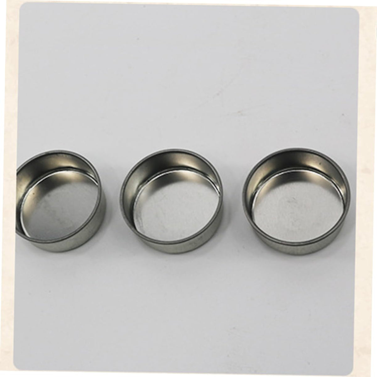 ULDIGI 10pcs Tealight Candle Tins Iron Candlestick Containers for DIY Crafts Skincare