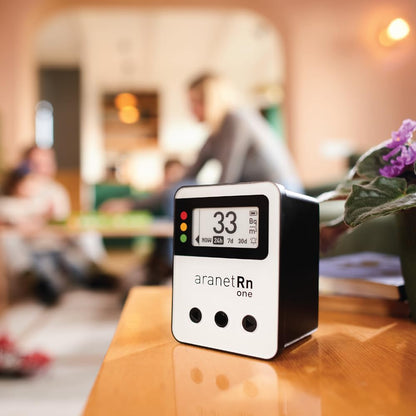 Aranet Radon One – Fast Home Radon Gas Detector with 10-Minute Response, E-Ink Display, Battery Powered, Portable Real-Time Radon Monitor for Basements & Indoor Air Monitoring (White)