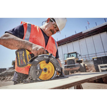 DEWALT FLEXVOLT 60V MAX* Circular Saw with Brake, 7-1/4-Inch, Tool Only (DCS578B)