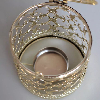Metal Candle Holder Table Centerpiece Decorative Hollow Out Birdcage Iron Candlestick for Home Fireplace Wedding Holiday Decoration