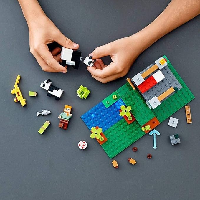 LEGO Minecraft The Panda Nursery 21158 Construction Toy for Kids Great Gift for Fans of Minecraft and Pandas (204 Pieces)