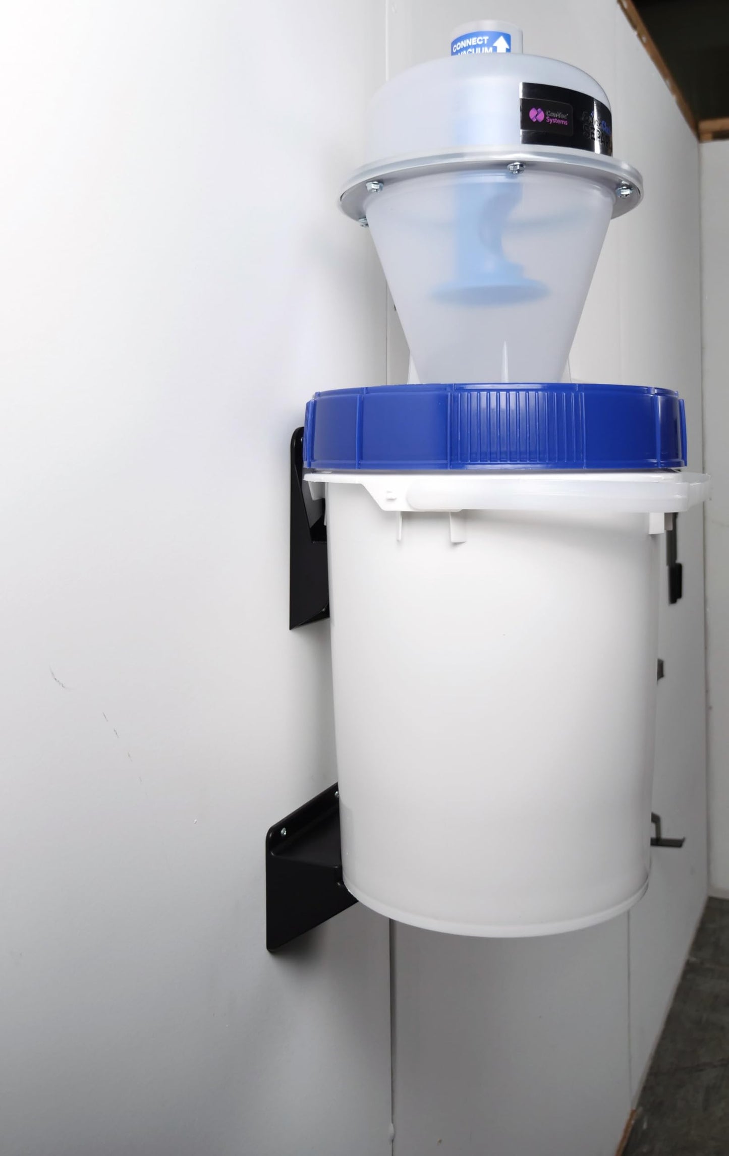 Wall Hung Assembled Quick Click Separator with 5 Gallon Locking Bin and 10 Ft. Commercial Dust Collection Hose