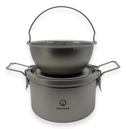 Valtcan 2000ml Titanium Rice Cooker Pot with Locking Lid 67 fl oz, Grade 1 No Coating PFAS-Free, Inner Pot with Measurement Marks, Ultralight 589g Camping Cookware for Backpacking Home Kitchen