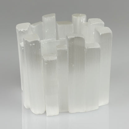 Selenite Candle Holder - Healing Crystal Tealight Holder for Meditation Tranquility & Energy Balance - Square Irregular Selenite Lamp Crystal for Healing Stone