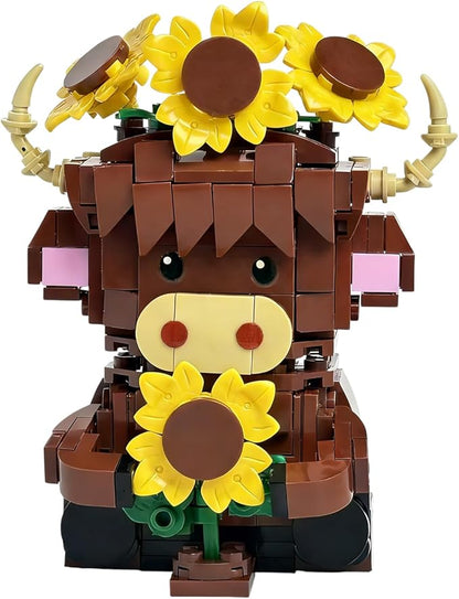 Highland Cow Building Blocks Set Collectible Animal Building Toy Creative Scottish Cow Sunflower Brick Set for Adults &amp Kids (Age 3+) DIY Home Office Decor STEM Education-Gift Ideas