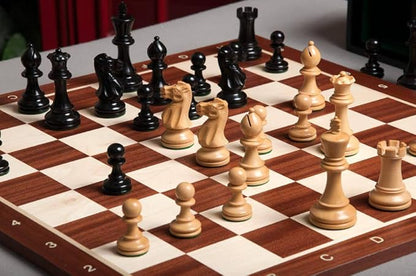 The House of Staunton The Grandmaster Chess Set Box and Board Combination - Ebonized Boxwood