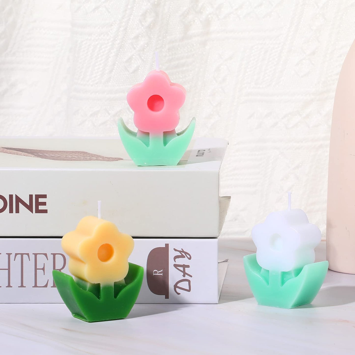 3 Pcs Flower Shaped Scented Candle Set Soy Wax Candle Decor for Table Fireplace Room Aesthetic Cute Gifts for Christmas Women Birthday Anniversary Party Favors(Pink, White, Yellow)