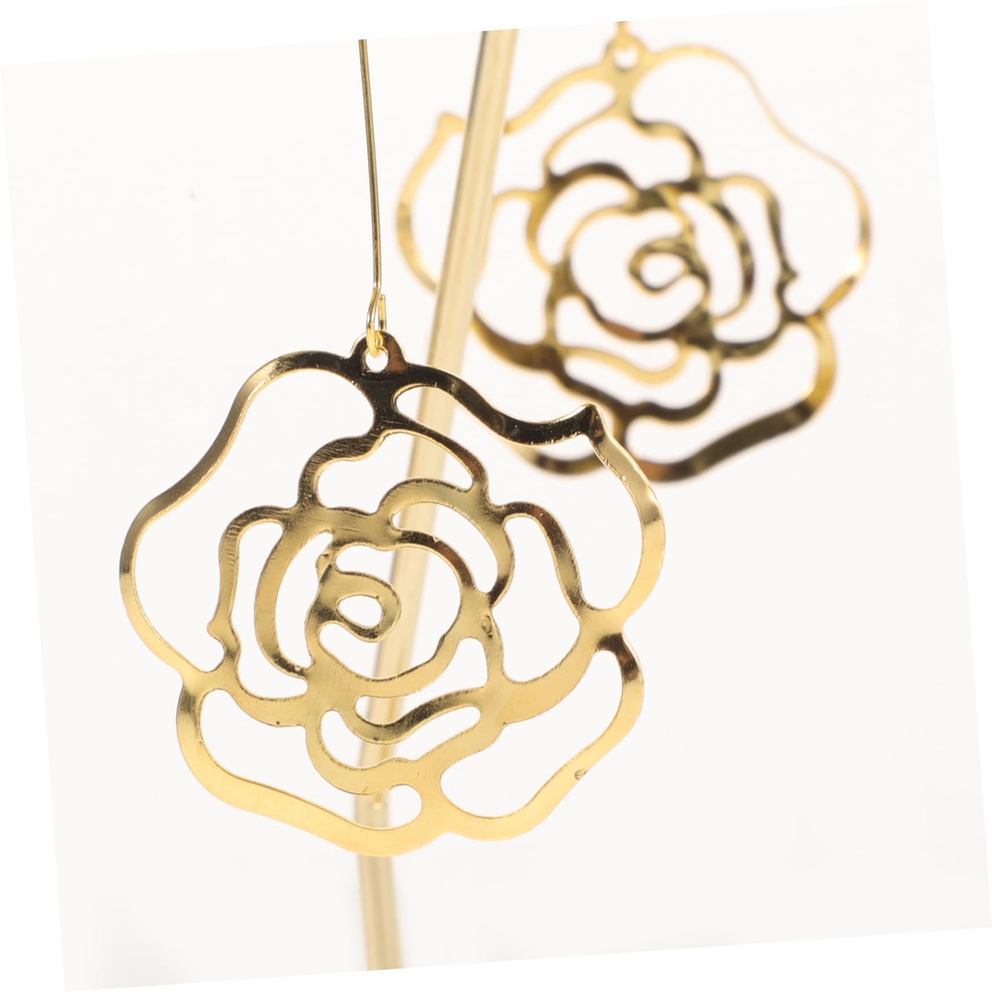 RORPOIR Metal Rotating Carousel Candle Holder Rose Elements Elegant Tealight Stand for Romantic Settings Table Centerpiece for Weddings and Special Occasions