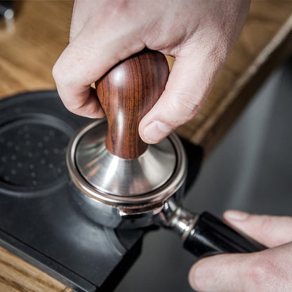 USEAMIE Coffee Tamper Espresso Press with Tamper Mat 304 Stainless Steel Flat Base Wooden Handle for Coffee Grounds Barista Espresso Machines Accessory (51MM)