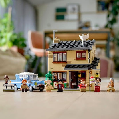 LEGO Harry Potter 4 Privet Drive 75968 House and Ford Anglia Flying Car Toy Wizarding World Gifts for Kids Girls &amp Boys with Harry Potter Ron Weasley Dursley Family and Dobby Minifigures