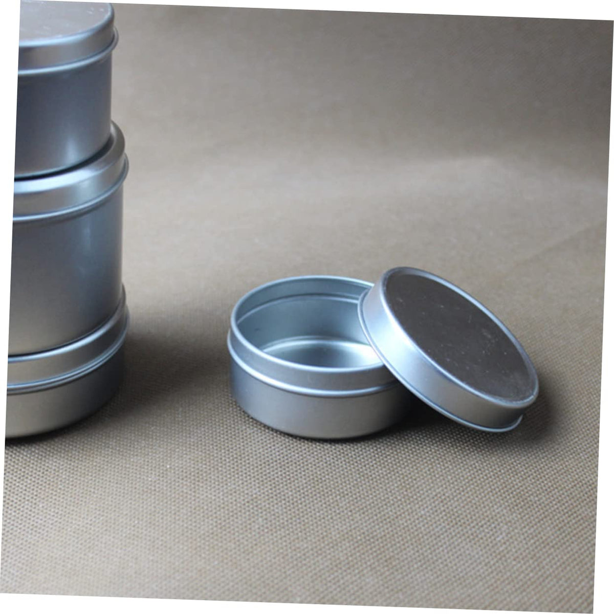 LALAFINA 4pcs Candle Making Kit Handmade Tin Containers for Scented Candles for Home Crafting Wedding Favors and Presentations