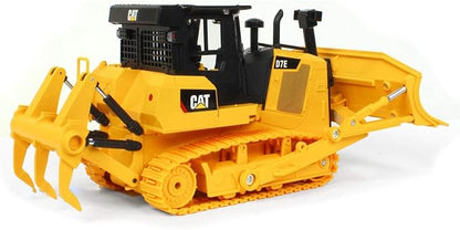 Diecast Masters 1/24 Caterpillar D7E Dozer Radio Control Made of Durable Plastic 25002