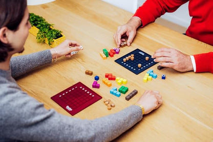 The Happy Puzzle Company - The Genius Square - Educational Brainstorming - Strategy Game and Skill Building - 6 Years + - 1 or 2 Players - Multilingual - SGHP 001