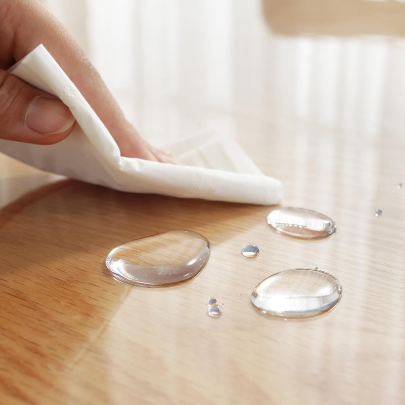 LovePads Clear Table Cover Protector, 31.5 x 55 Inch 2mm Thick Plastic Table Cover, Table Protector for Dining Room Table, Waterproof Dresser Cover Top for Kitchen, Coffee, Writing Desk