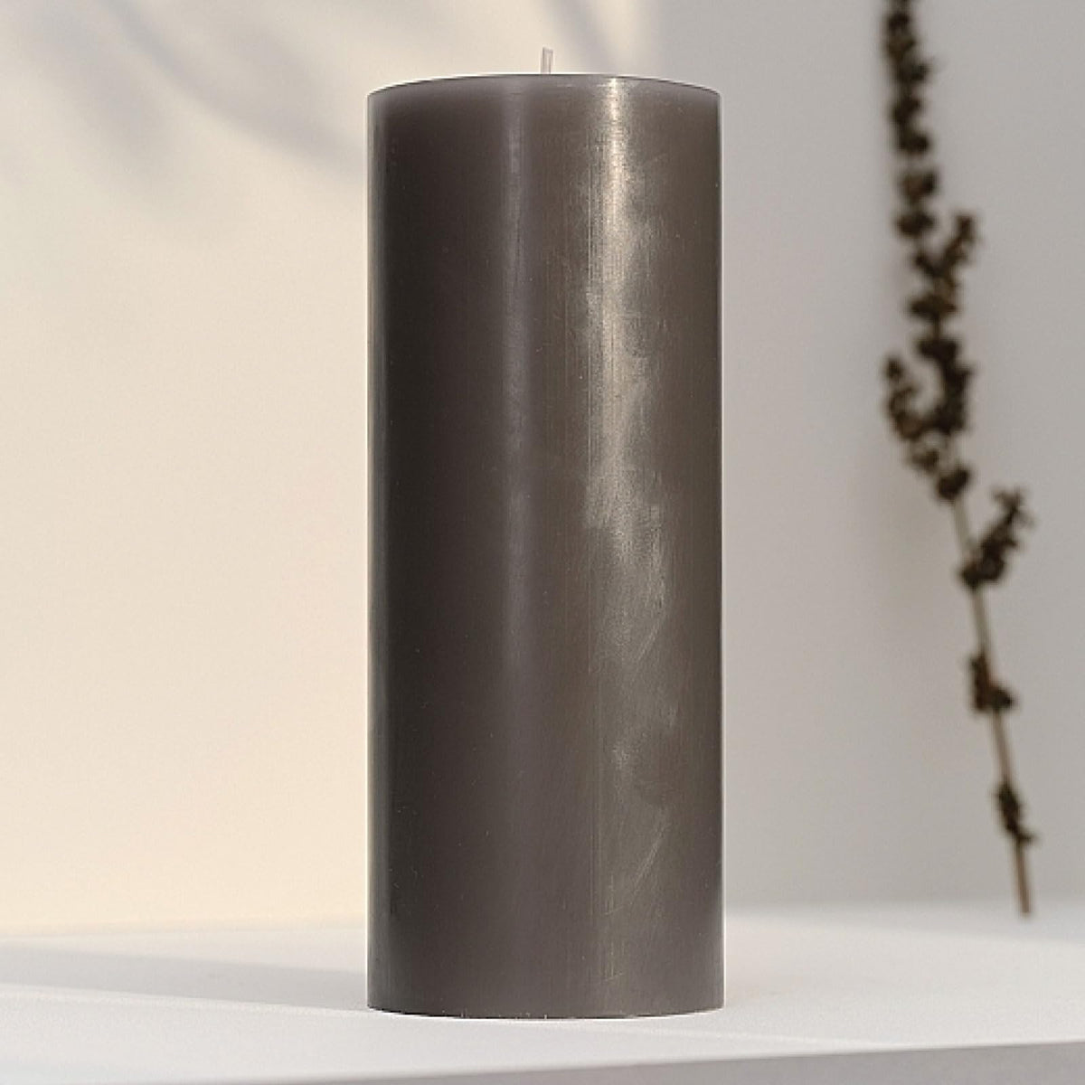 Bougies La Française Unscented Pillar Candle, Grey, Made in Tunisia, Ready-to-Light Cotton Wick Included, Vegetable Wax Decorative Candle, 3.15" Diameter × 7.87" Tall, Approx. 125-Hour Burn Time