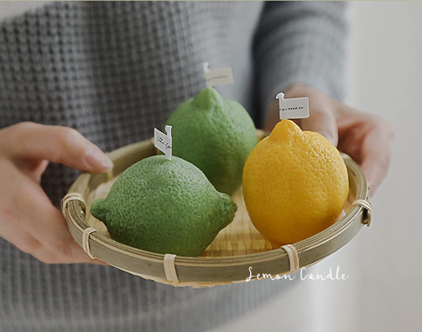 Lemon Shaped Scented Candle,100G Fruit Aroma Soy Wax Decorative Candle for Table Photo Prop Birthday Gift,Prefect for Meditation Stress Relief Mood Boosting Bath Yoga (Yellow)