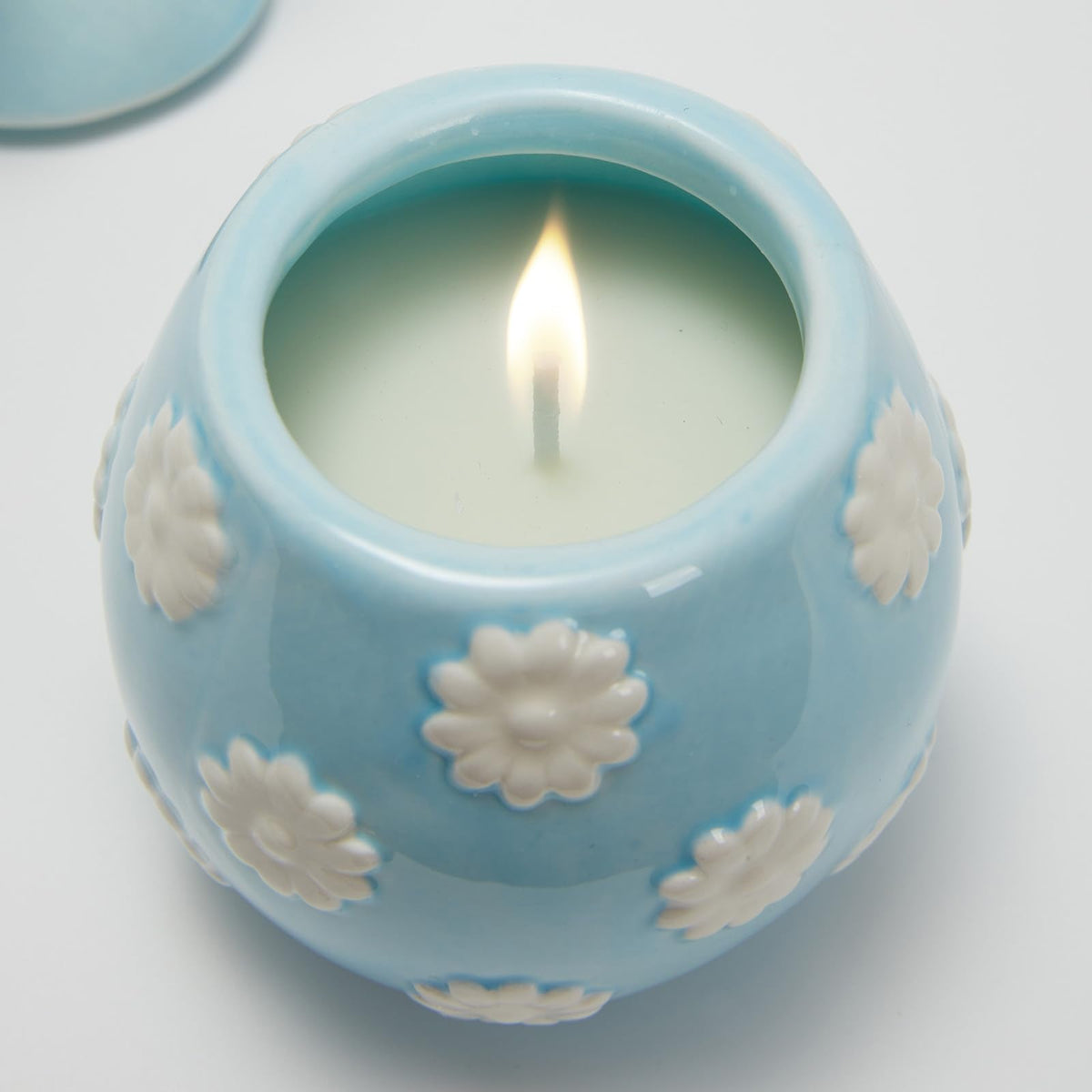 WDS WONDROUS 2-Pack Easter Bunny & Bow Ceramic Jar Candles, Egg Shaped Soy Wax Scented Candles with Daisy and Striped Design, Spring Home Decor Gift Set for Women, Blue Farmhouse Table Centerpiece