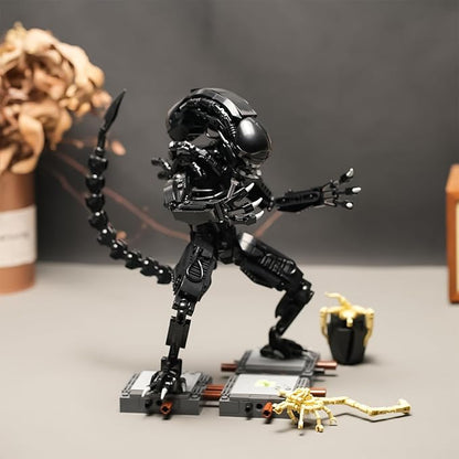 Xenomorph Action Figure Toy Building Set Compatible with Lego for AdultsCool Scary Toys Gifts for Boys and Girls 8-14 Years Up 616 pcs