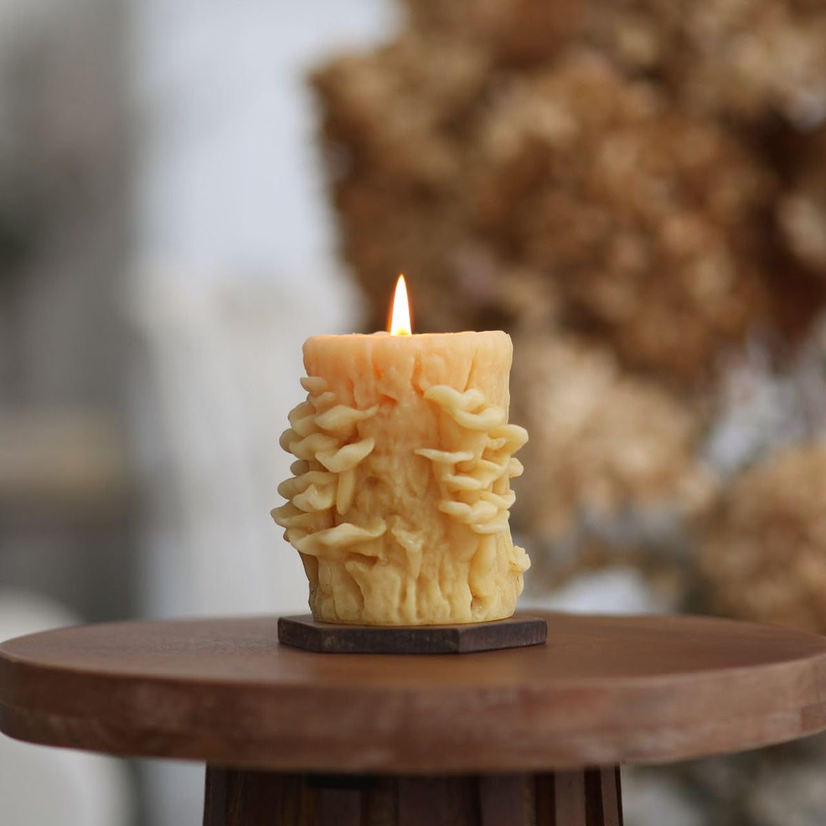 Big Dipper Wax Works Beeswax Oyster Mushroom Candle – Handcrafted 100% Pure Beeswax, Unscented, 60-Hour Clean Burn, Eco-Friendly Sculpted Woodland Décor Gift for Nature Lovers, 4" x 3.25"