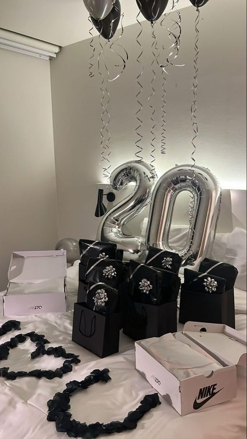 Silver Number 24 Balloon 40 inch, 24 Number Balloons, 24th Silver Birthday Decorations, 24 Year Old Women Men Silver Party Supplies