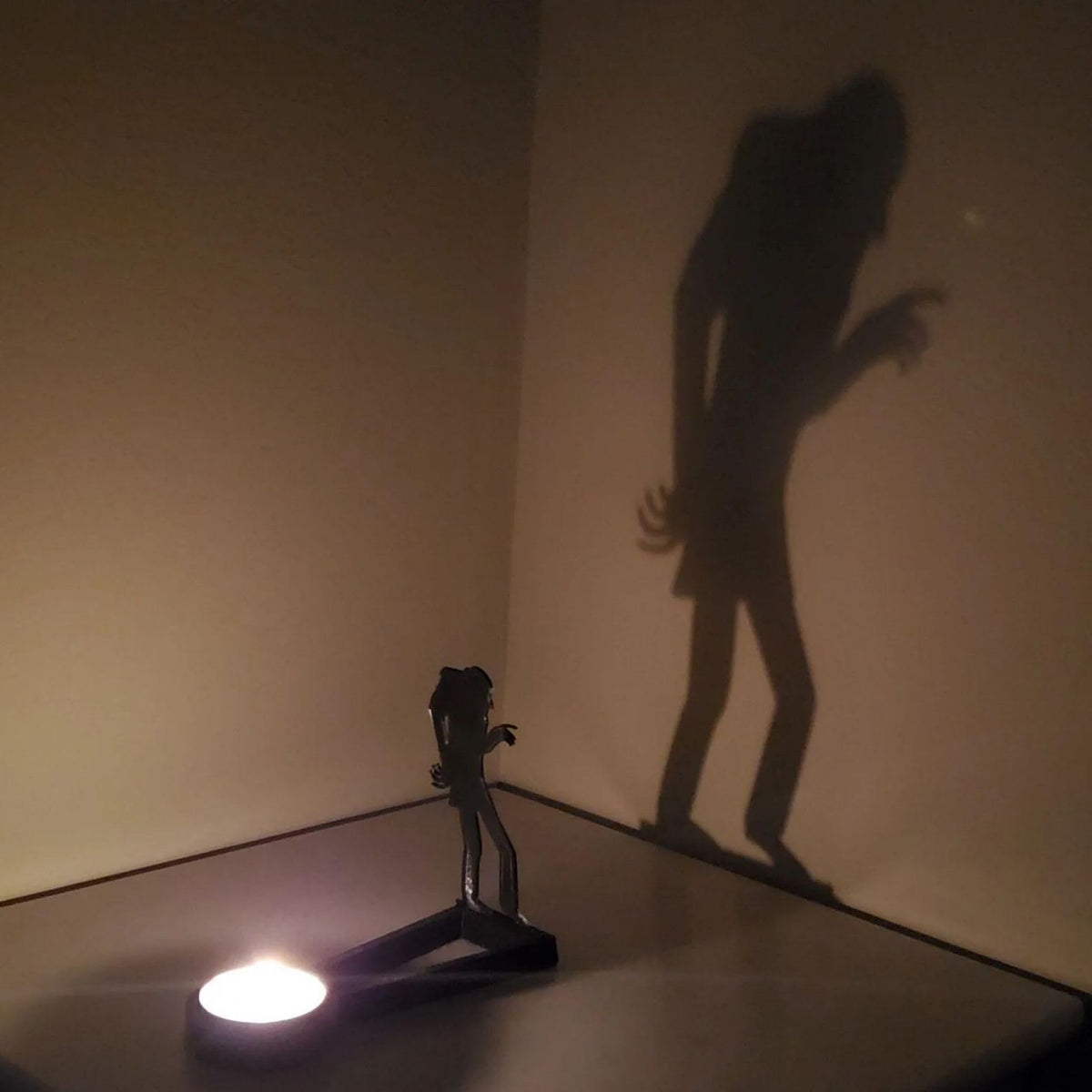 2024 New Tealight Shadow Caster, Halloween Tea Light Holder, Witch Halloween Tealight Shadow Caster, Demon Halloween Tealight Shadow Caster for Home Party Scary Candle Stands Table Decor