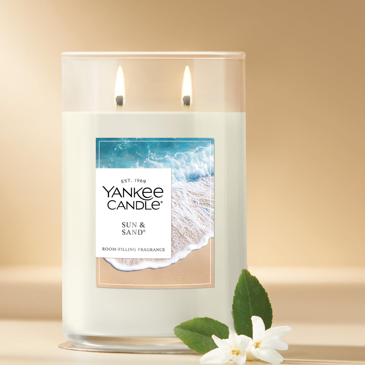 Yankee Candle Large Tumbler Scented Candle with up to 80 Hour Burn Time, Premium Plant Wax Blend for Consistent Burn, 20 oz Tumbler Candle with Room Filling Fragrance, Sun & Sand