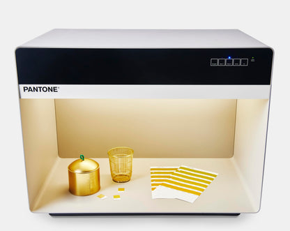 Pantone 5-Light Booth with D65 Fluorescent and Halogen Settings - Color Assessment Cabinet | P5D65840