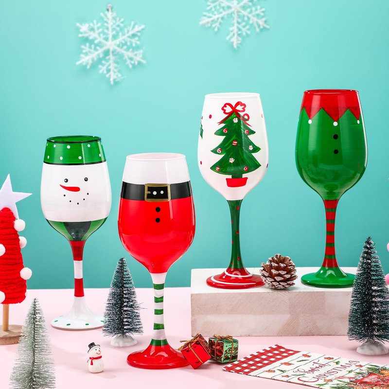 CPEGHDVM 4 Pcs Christmas Wine Glasses 16.8 Oz Set Santa Belt Snowman Drinking Goblets Cups Xmas Hand Painted Wine Cup Glass for Home Bar Diner Birthday Wedding Christmas Party Favors