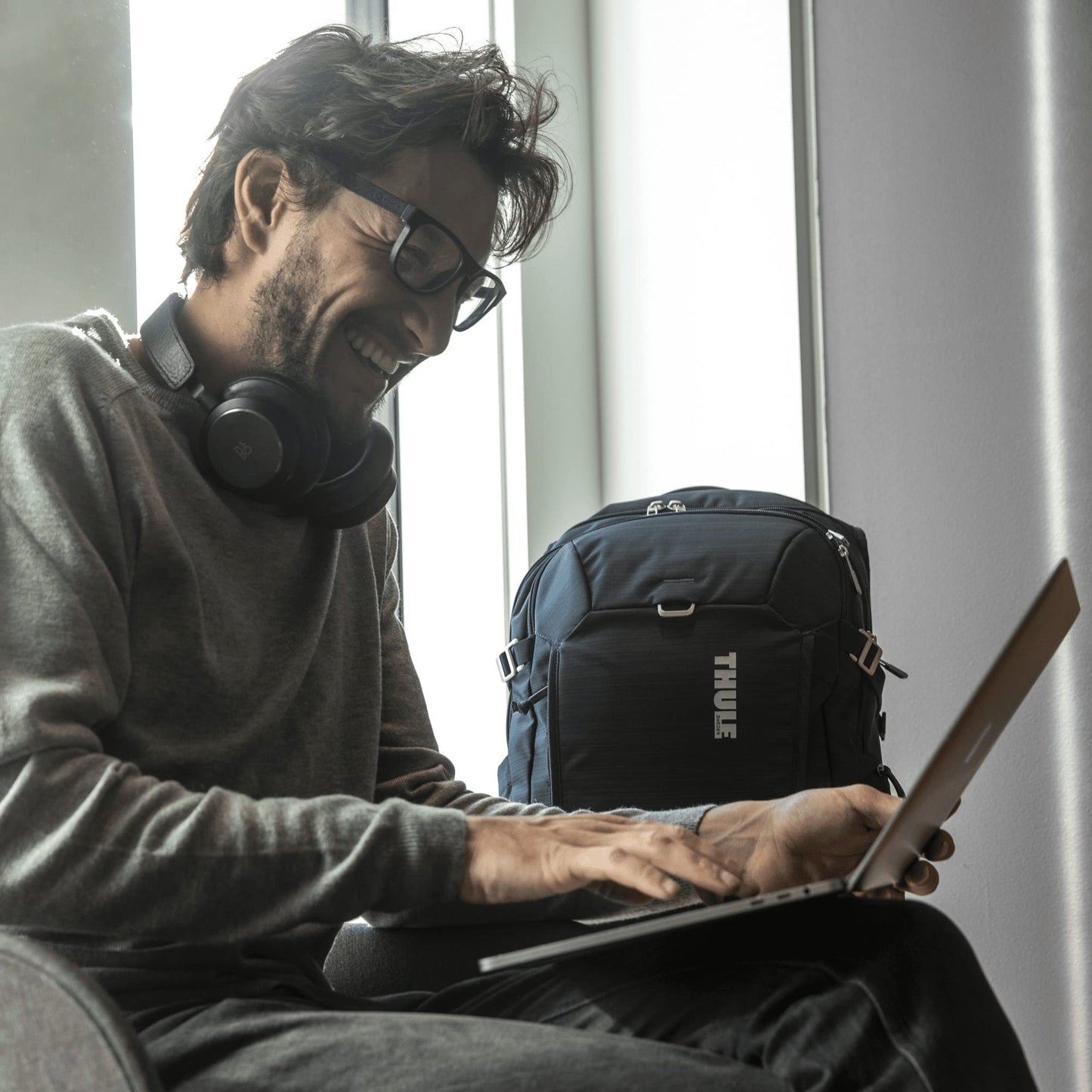 Thule Construct Backpack - School, Work & Travel Bag - Padded Laptop Sleeve - Internal Organizational Pockets - Quick Access Front Pocket