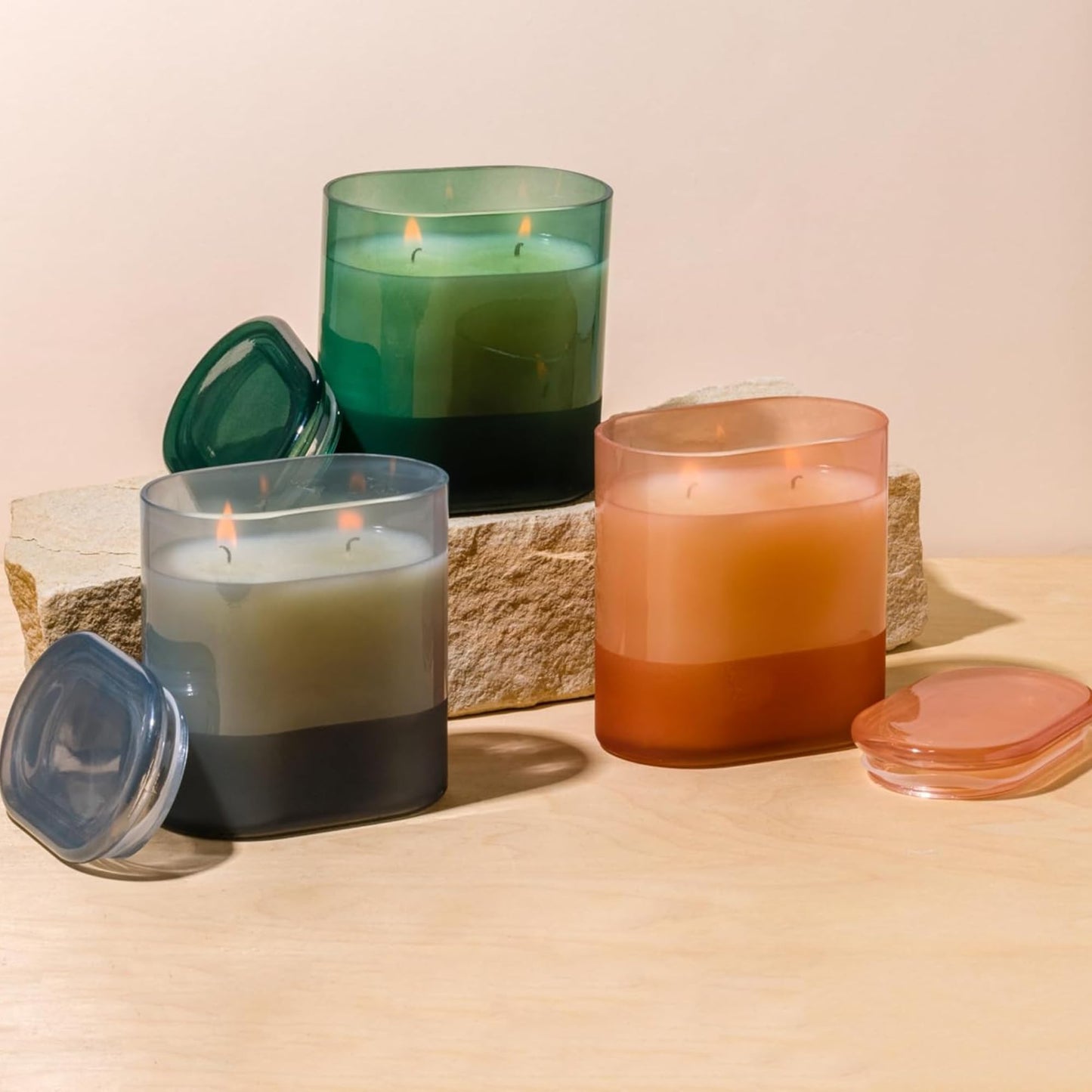 Paddywax Vista Scented Candle with Lid in Reusable Tonal Glass Jar, Clean-Burn 2-Wick Soy Candle with Approx. 84 Hour Burn Time, Decorative Gift Candles for Home, Cactus Flower & Aloe, 12 oz