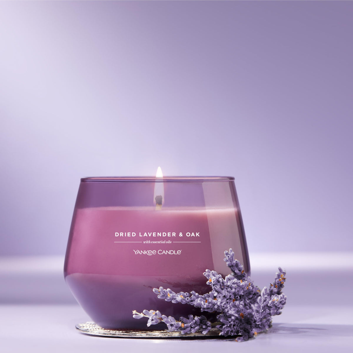 Yankee Candle Studio Scented Candle, Single Wick Jar Candle for Home Fragrance, Premium Plant Wax Blend, Long Lasting Burn, Dried Lavender & Oak (Pack of 1)