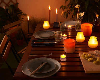Bolsius True Citronella - Maxi Scented Tea Lights - Citronella - Pack of 8 - Long Burning Time of 8 Hours - Outdoor Candles - Natural Plant Wax - with Natural Extracts - Without Palm Oil