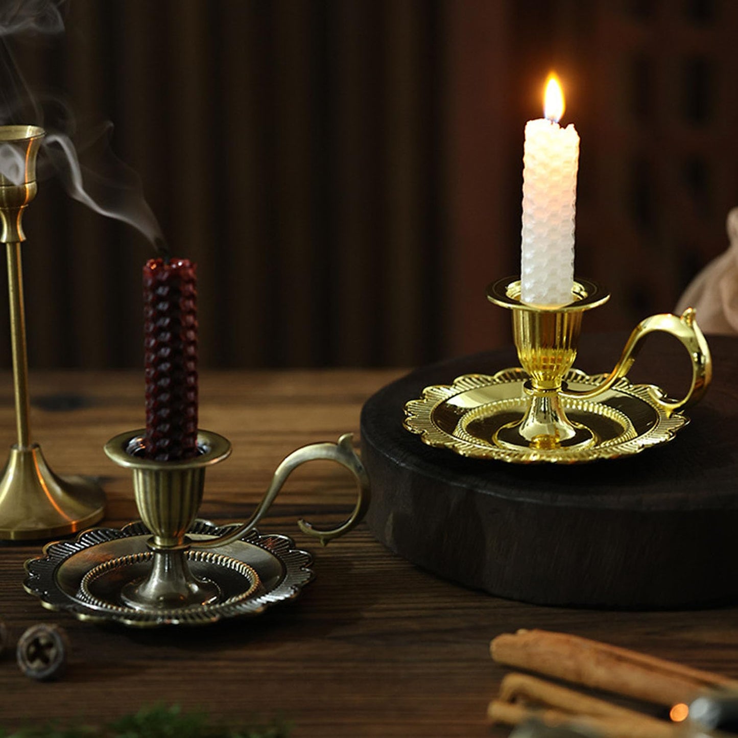 Retro Candlestick Holder, Handheld Table Candlelight Stand with Flat Base, for Romantic Dinners, Home Decoration, Fireplaces (Antique Bronze)
