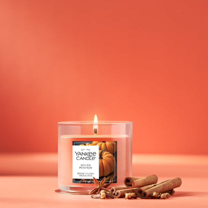 Yankee Candle Small Tumbler Scented Candle with up to 40 Hour Burn Time, Premium Plant Wax Blend for Consistent Burn, 4.3 oz Tumbler Candle with Room Filling Fragrance, Spiced Pumpkin