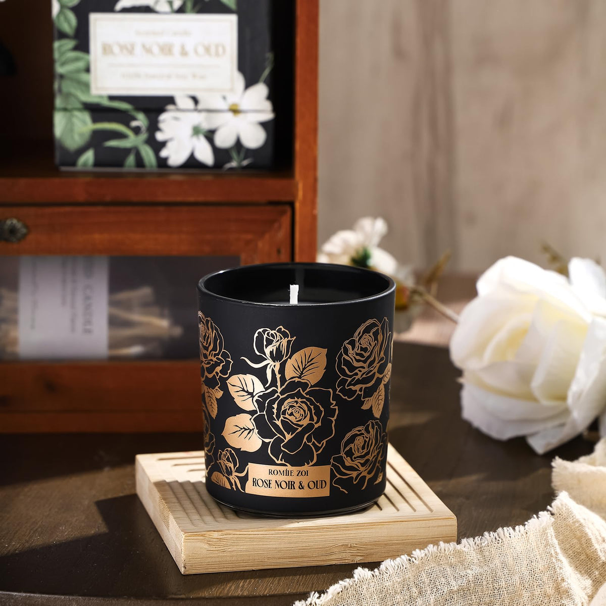 ROMIIE ZOI Scented Candle - Rose Noir & Oud- 6oz Aromatherapy Soy Wax Jar Candle for Home, Gifts for Women - 170g