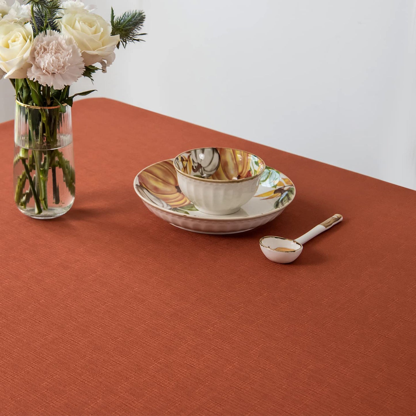 maxmill Fall Tablecloth Stain Resistant Waterproof Wrinkle Resistant Spillproof Washable Soft Slubby Textured Table Cloth for Dining Room, Harvest Thanksgiving Dinner, Rectangle 60 x 140 Inch, Rust
