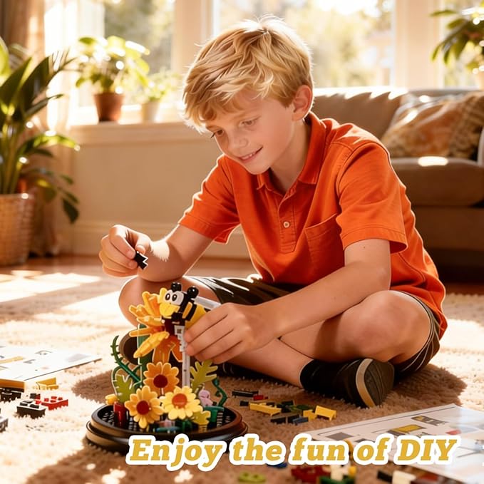 Insect Flowers Collection Micro Building Toy Set with Dust Cover Flower Plants Bug Botanical Set for Nature Decor Bug Building Office Home Decorative Plant Decor Birthday Gift for Adults Kids