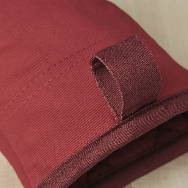 KitchenAid Beacon Two-Tone Non-Slip Mini Oven Mitt Set, Passion Red/Bordeaux, 5.5"x8", 2 Piece