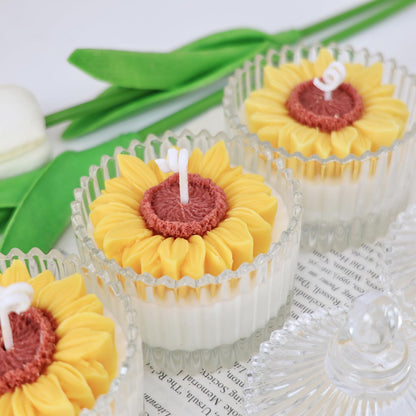 Sunflower Scented Candle,230G Soy Wax Aroma Decorative Candle in Glass Jar 24 Hours,Handmade Candle for Table Photo Prop,Prefect Gift for Meditation Stress Relief Mood Boosting Bath Yoga
