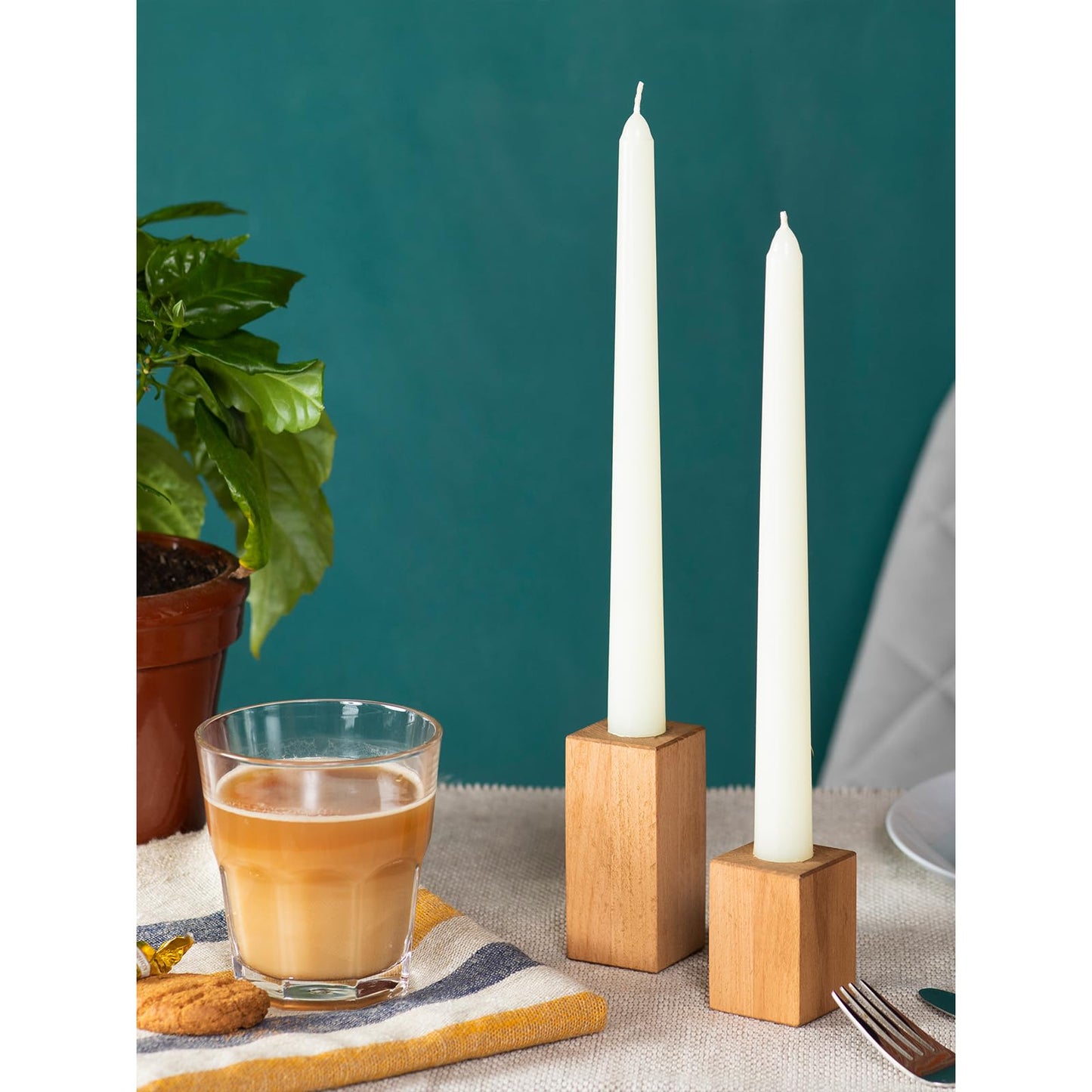 CANDWAX Ivory Taper Candles 8 inch Dripless - Set of 4 Tapered Candle Ideal for Dinner - Smokeless and Unscented Candlesticks Long Burning