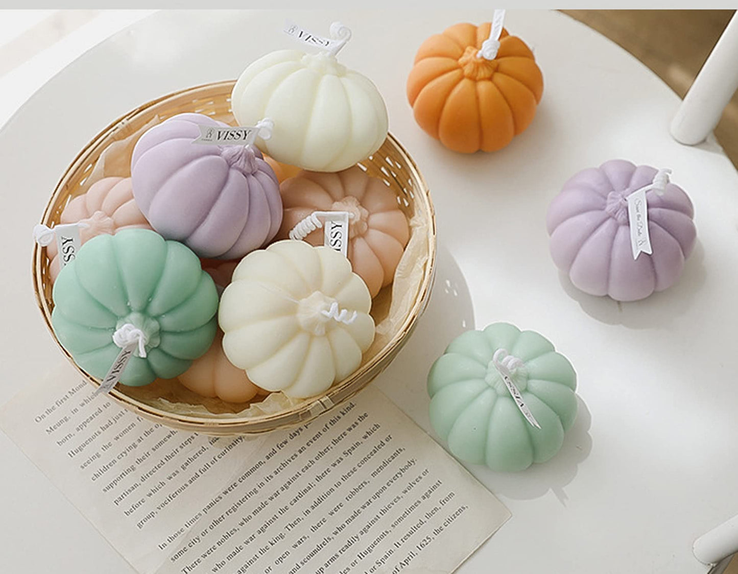 Pumpkin Shaped Scented Candle,150G Fruit Aroma Soy Wax Decorative Candle for Table Photo Prop Birthday Gift,Prefect for Meditation Stress Relief Mood Boosting Bath Yoga (White)